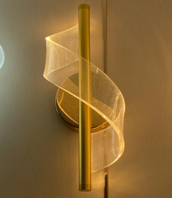 30*15*13 Gold Arylic+ Hardware LED 3CCT