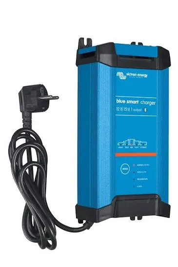 VICTRON Solar Blue Power IP22 Charger 24/16 (1) 230V/50Hz